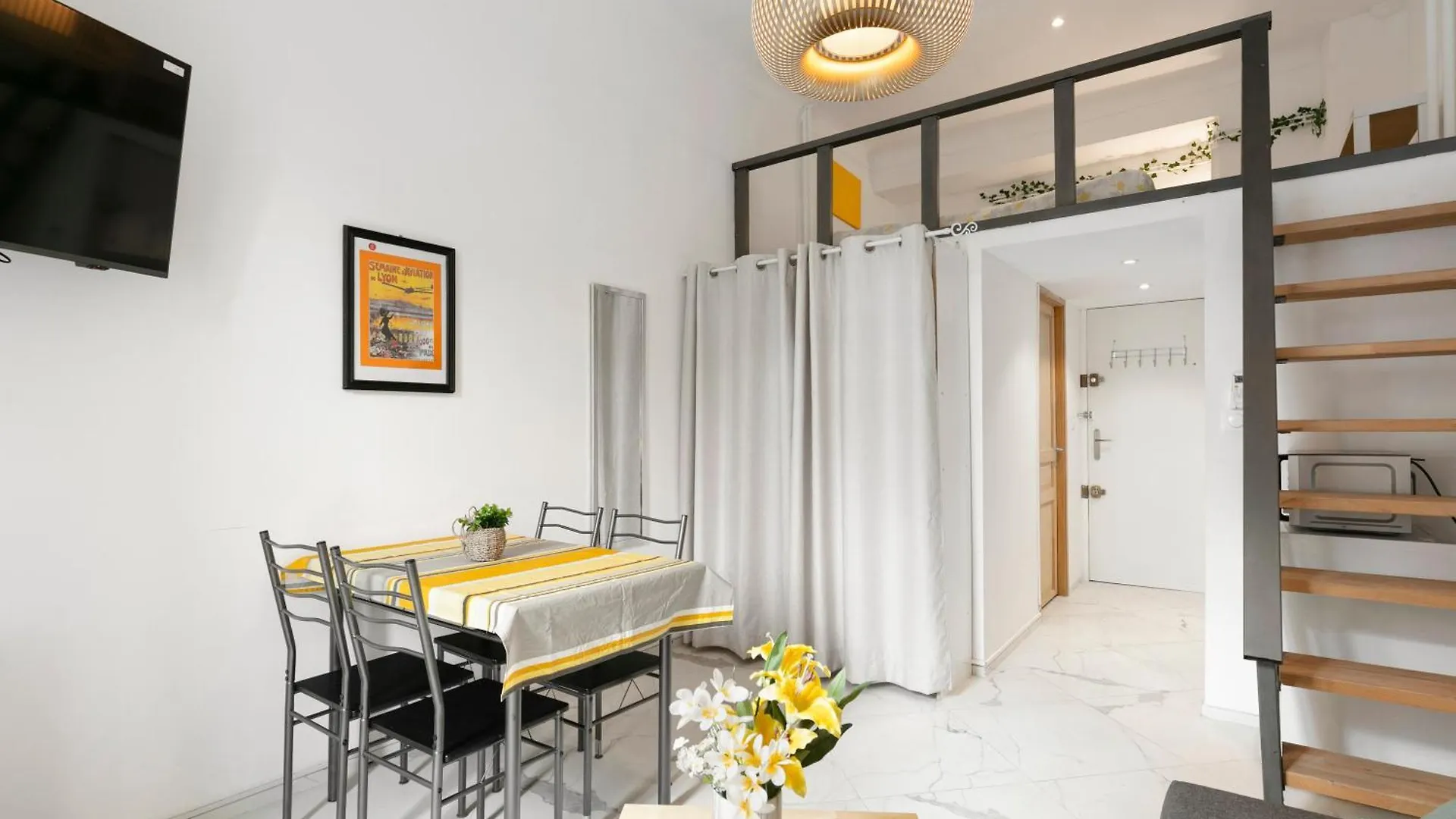 Studio Jaune Fshh Nice
