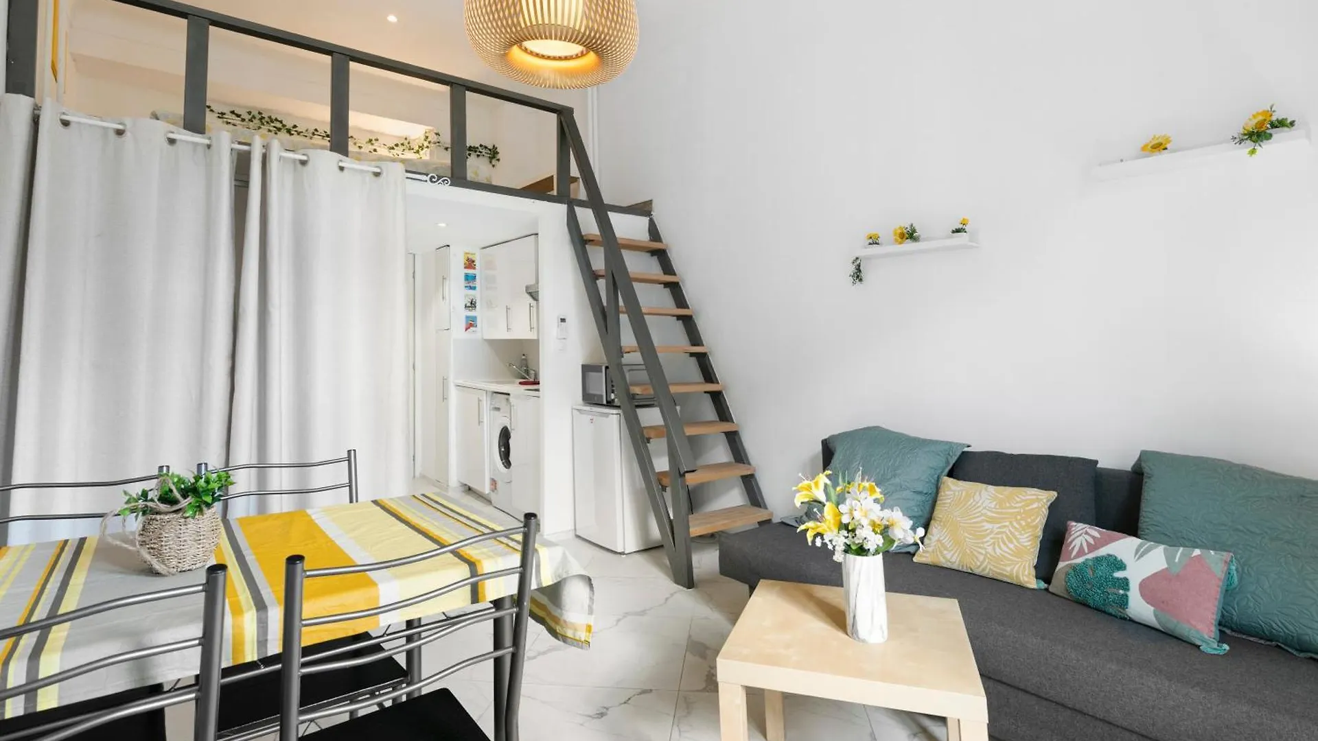 Studio Jaune Fshh Nice France